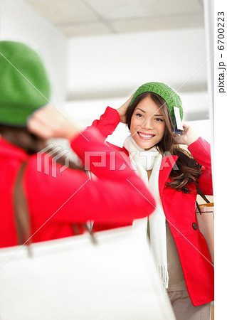 Fall / Winter shopping woman Fall / Winter shopping woman 6700223