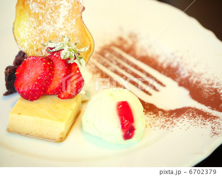 デザート盛り合わせ 6702379