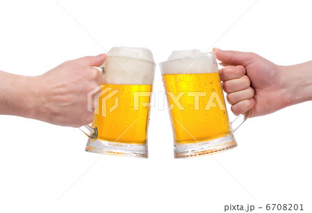 hands with mugs of beer hands with mugs of beer 6708201