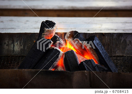 炭火 6708415