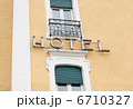 Hotel 6710327