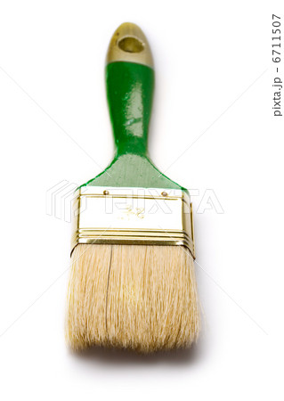 Paint brush isolated on the white background 6711507