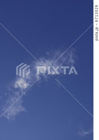 青空と白い雲 6713026