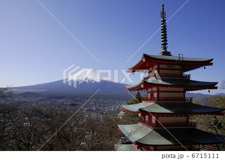 富士山と五重塔 6715111