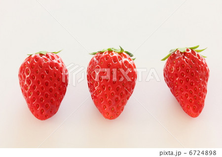 苺　章姫　フルーツ　 6724898