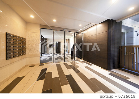 エントランスホール 6726019