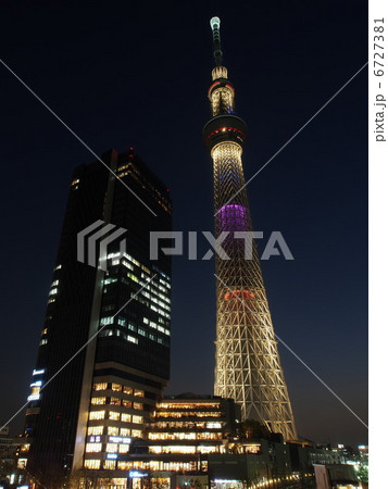 東京スカイツリータウン 五輪招致ライトアップ 江戸紫-赤 東京スカイツリータウン 五輪招致ライトアップ 江戸紫-赤 6727381
