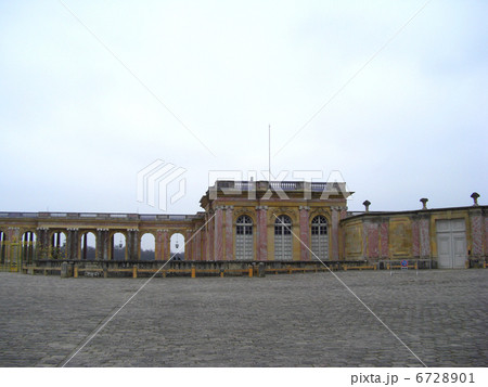 グラントリアノン 6728901