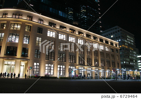 JPタワー低層棟の夜景/旧東京中央郵便局舎(東京都千代田区丸の内) JPタワー低層棟の夜景/旧東京中央郵便局舎(東京都千代田区丸の内) 6729464
