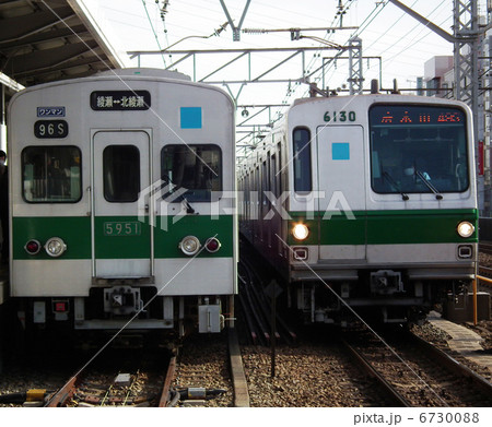 千代田線　5000系　6000系　綾瀬駅 6730088