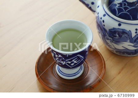 お茶をどうぞ お茶をどうぞ 6730999