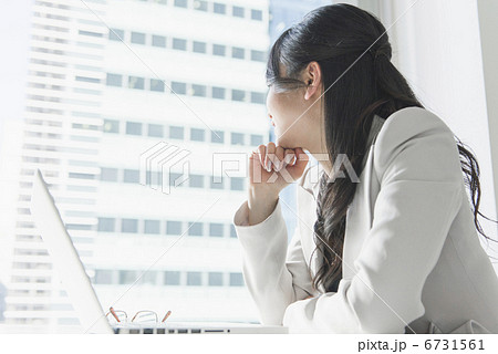 キャリアウーマン 6731561