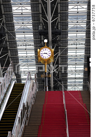 時空の広場への階段 6737758