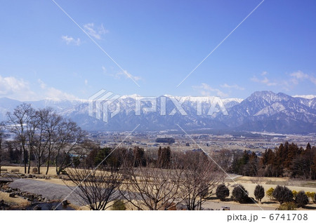 池田町　北アルプス展望 6741708