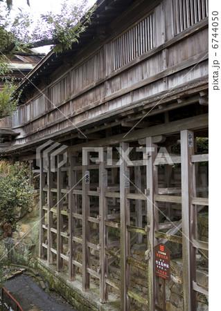 竹生島の都久夫須麻神社 舟廊下 6744050