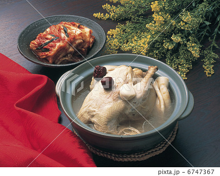 サムゲタンとキムチ 6747367