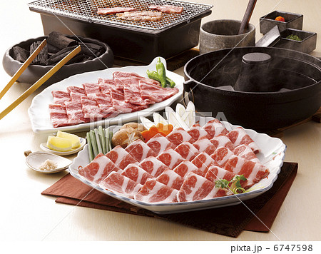 イベリコ豚しゃぶしゃぶと焼き肉 6747598