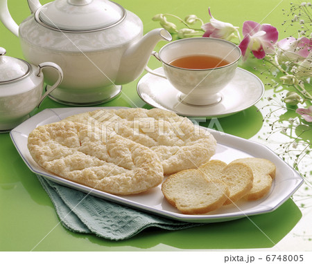 リーフパイとラスク リーフパイとラスク 6748005