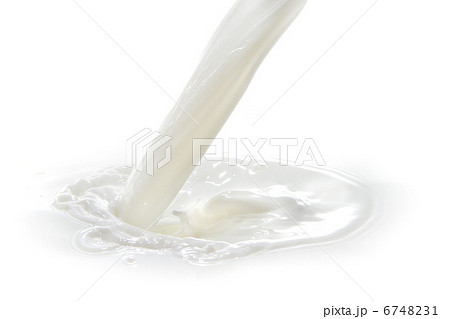 milk splash 6748231
