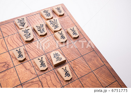 桂馬の王手飛車取り 6751775