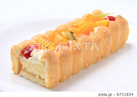 フルーツケーキ 6751834