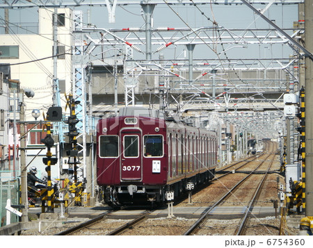 阪急　3000系　3100系　2071系　3077F 非表示幕車　伊丹線運行 6754360