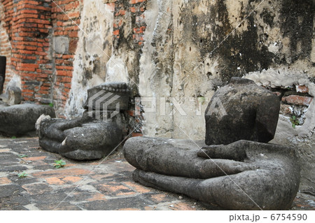 世界遺産　アユタヤ遺跡 6754590