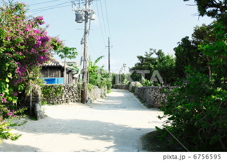 竹富島の風景 竹富島の風景 6756595