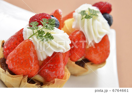 イチゴのタルト 6764661