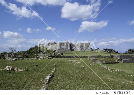 中城城跡　左斜めより撮影 6765354