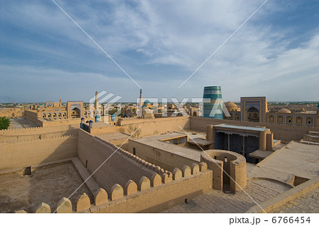 Panorama of an ancient city of Khiva, Uzbekistan 6766454