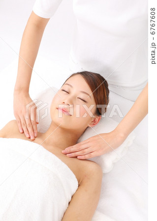 エステイメージ（デコルテ） 6767608