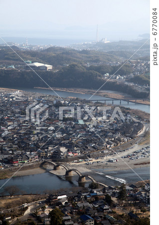 錦帯橋を岩国城から望む 6770084