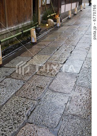 石塀小路の石畳 6770766