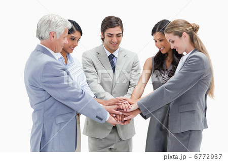 Joint action 6772937