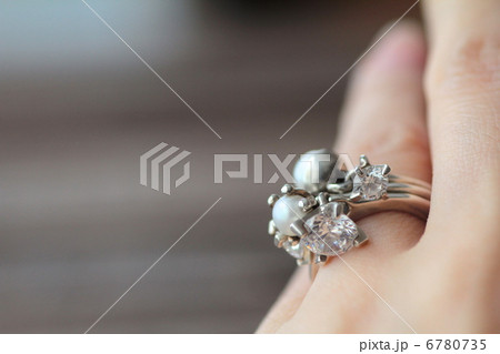 大きなチャームがついた3連シルバーリング 大きなチャームがついた3連シルバーリング 6780735