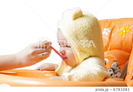 feeding cute baby boy 7 feeding cute baby boy 7 6781081