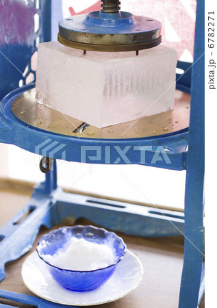 ブロック氷で作るかき氷　かき氷機 6782271
