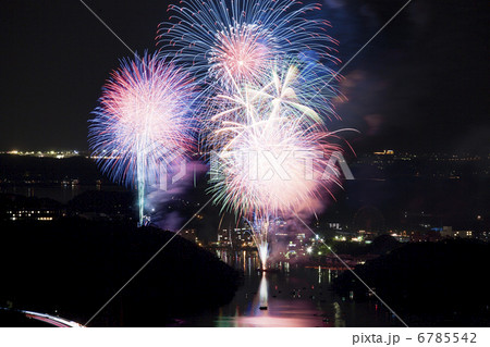 静岡県浜松市 浜名湖かんざんじ温泉の花火大会の写真素材