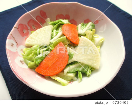 一夜漬け　漬け物 6786405