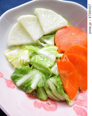 一夜漬け　漬け物 6786407