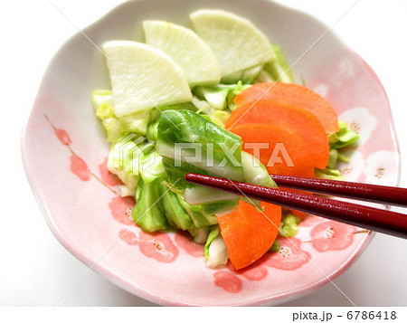 一夜漬け　漬け物 6786418