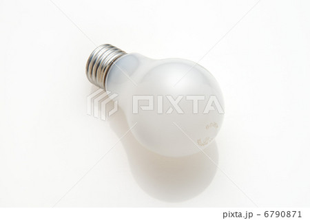 電球 電球 6790871
