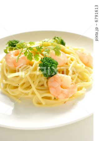 海老とブロッコリーのパスタ 6791613
