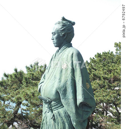 送料無料】坂本龍馬 銅像 石膏製 竜馬 龍馬 幕末 明治維新