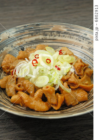 おいしい豚もつ炒め おいしい豚もつ炒め 6802913