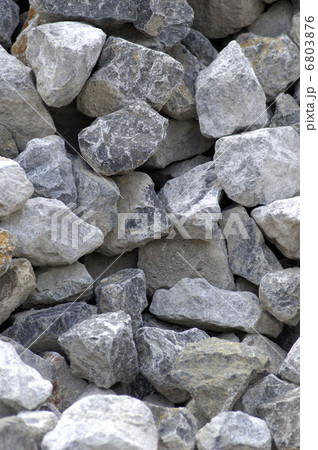 沢山の石ころ 沢山の石ころ 6803876