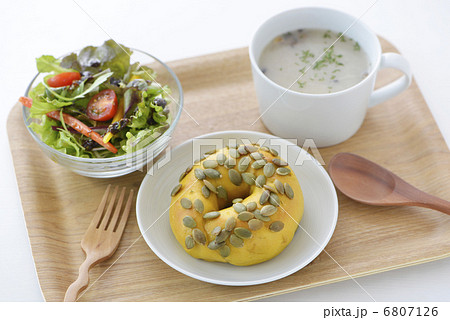 ベーグルとスープのセット 6807126