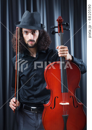 Man playing the cello Man playing the cello 6810590