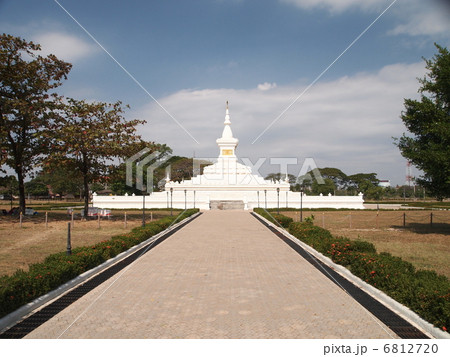 ラオス ビエンチャン 革命記念塔 ラオス ビエンチャン 革命記念塔 6812720
